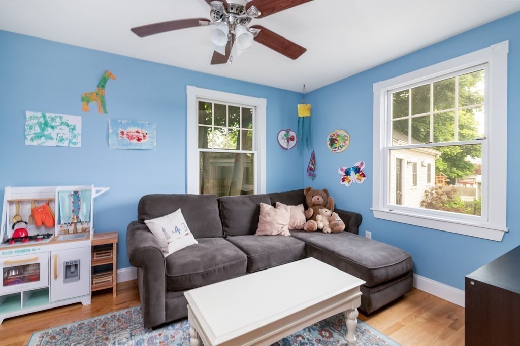 190 Hatherly Road Scituate, MA 02066 - Photo 13 of 32