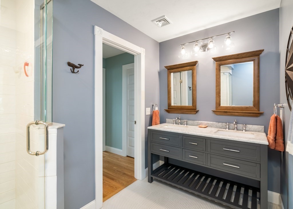 190 Hatherly Road Scituate, MA 02066 - Photo 17 of 32