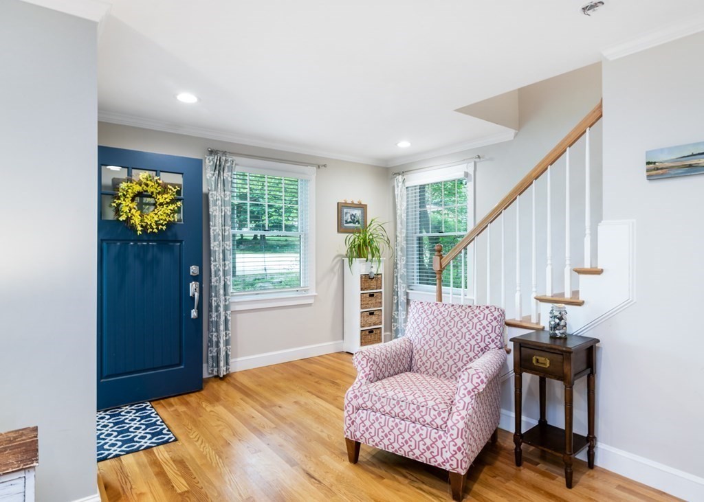 190 Hatherly Road Scituate, MA 02066 - Photo 5 of 32