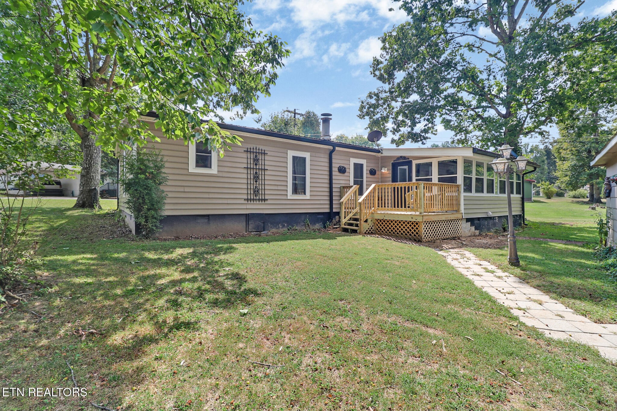 313 Rugby Road Crossville, TN 38558 - Photo 28 of 30 Gallery Image 28