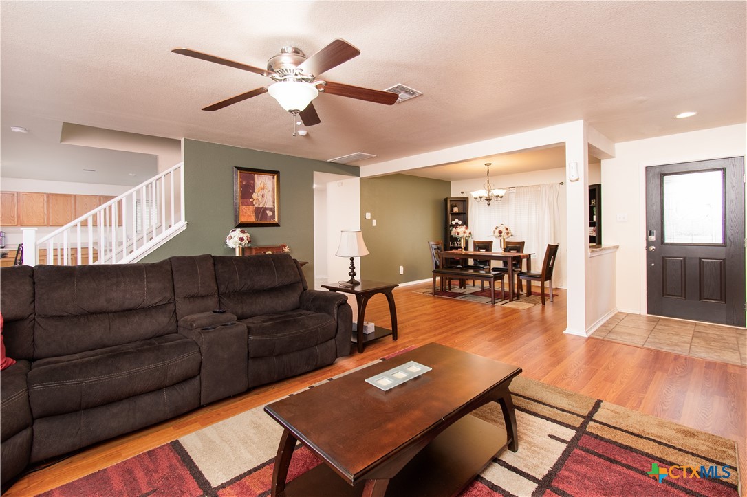 322 Fallen Leaf Lane Temple, TX 76502 - Photo 5 of 26 a living room with furniture and kitchen view