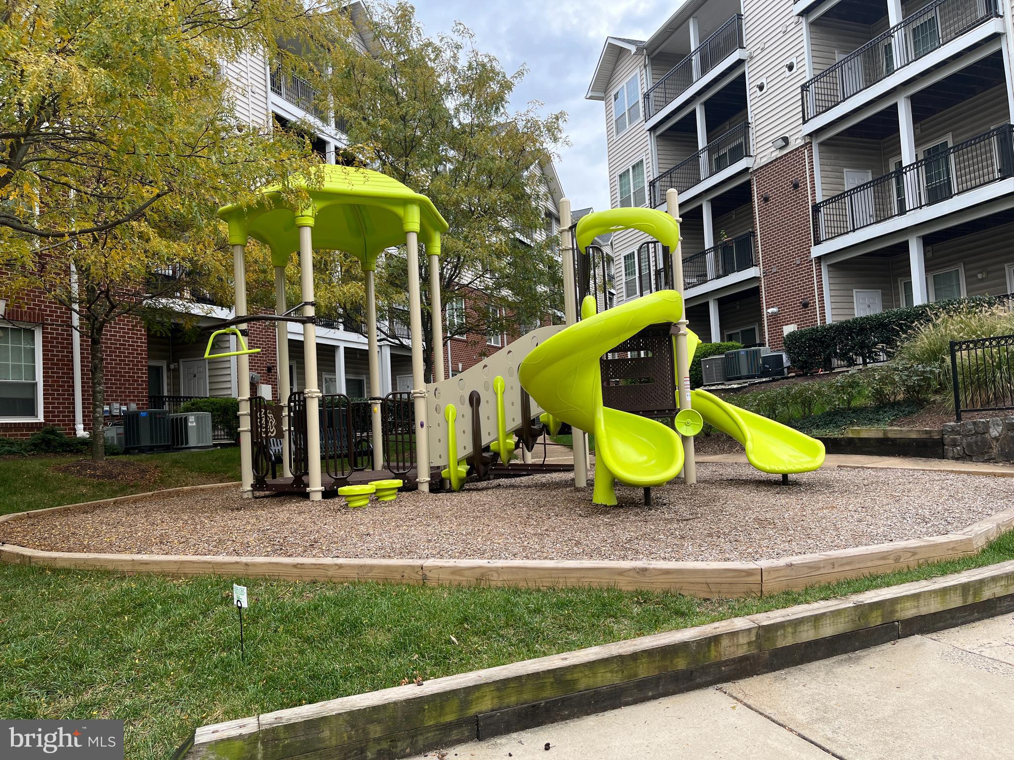 1530 Spring Gate Dr., Unit 9209 McLean, VA 22102 - Photo 28 of 41 Playground
