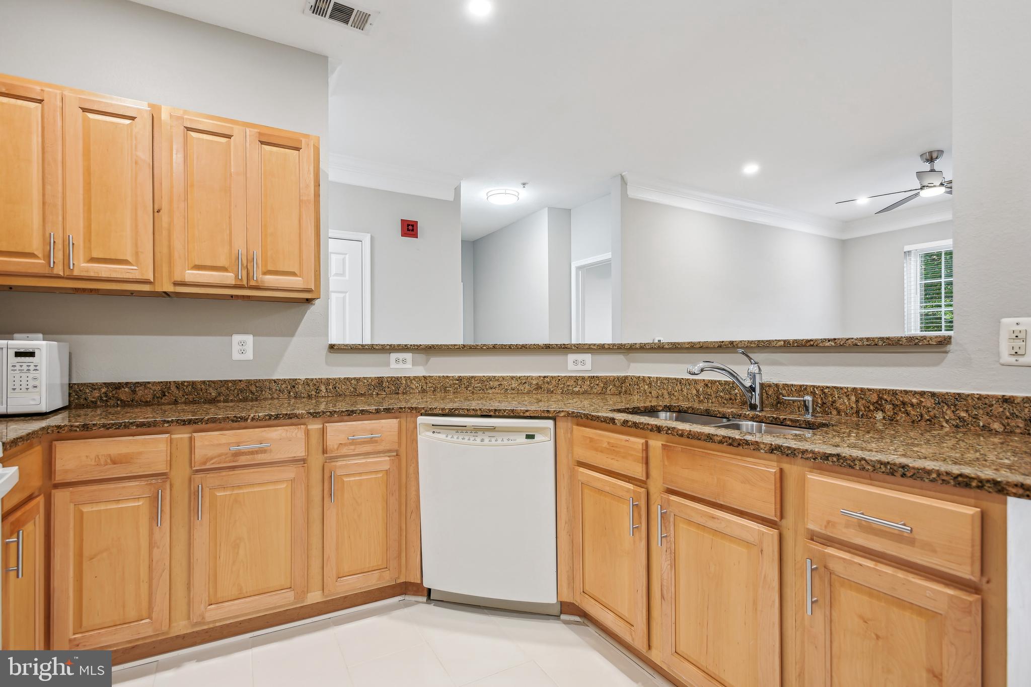 1530 Spring Gate Dr., Unit 9209 McLean, VA 22102 - Photo 9 of 41