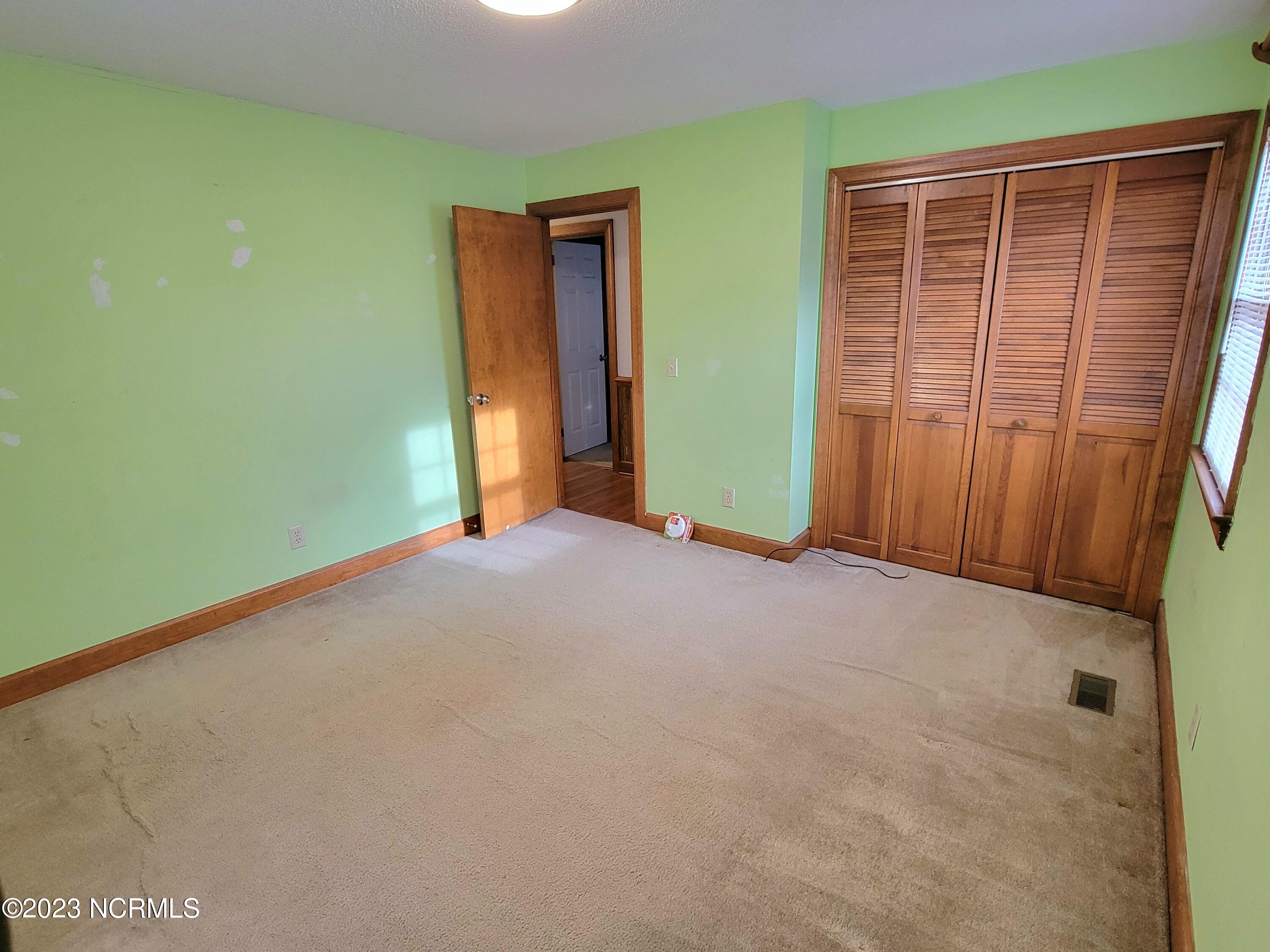 11493 Old Smithfield Road Bailey, NC 27807 - Photo 10 of 17 2nd Bedroom