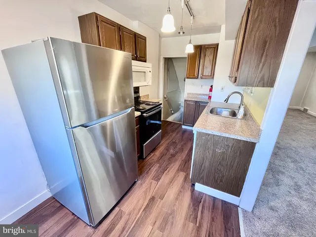 $2,250 | 1223 Cobbs Street, Drexel Hill, PA 19026