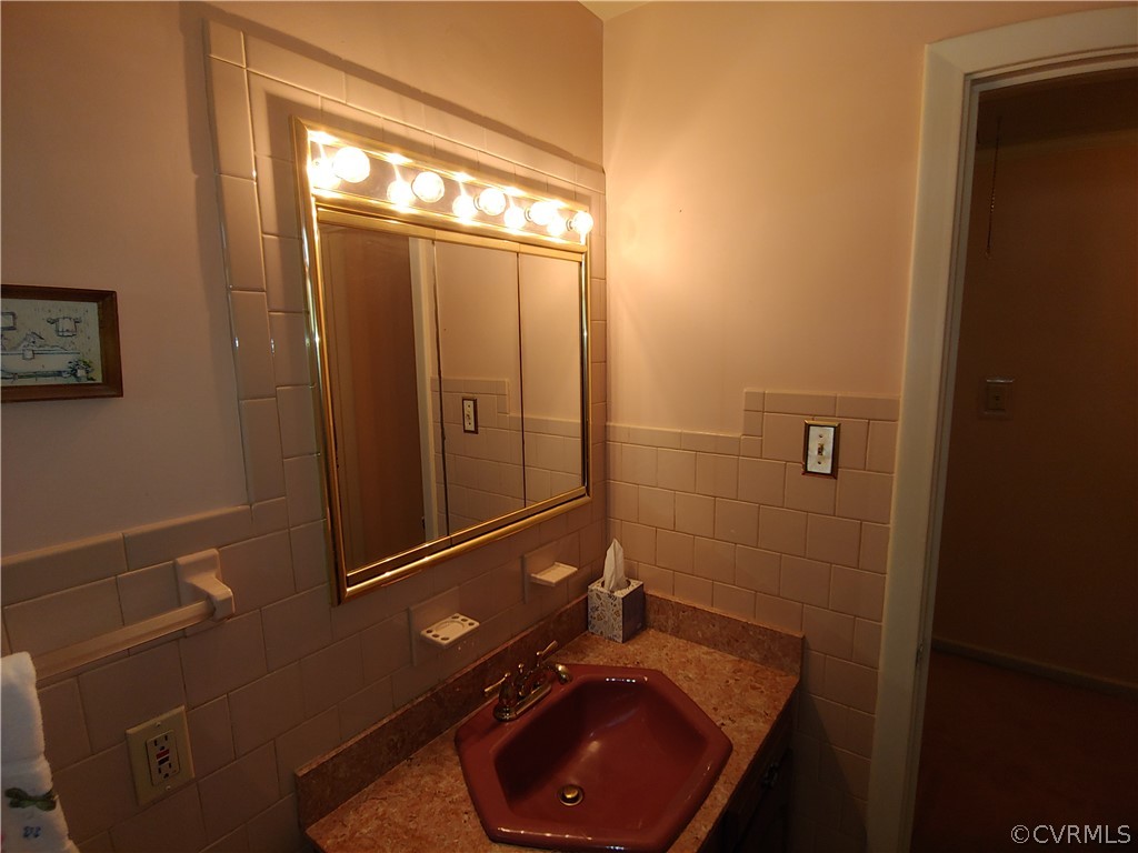 7806 Dasher Road Henrico, VA 23294 - Photo 8 of 26 Gallery Image 8