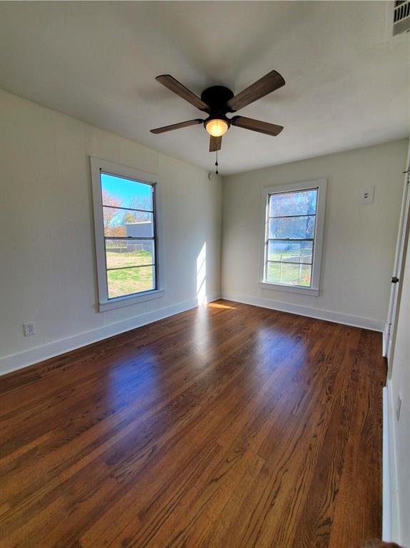 2421 Loy Lake Road Denison, TX 75020 - Photo 7 of 9 Gallery Image 7