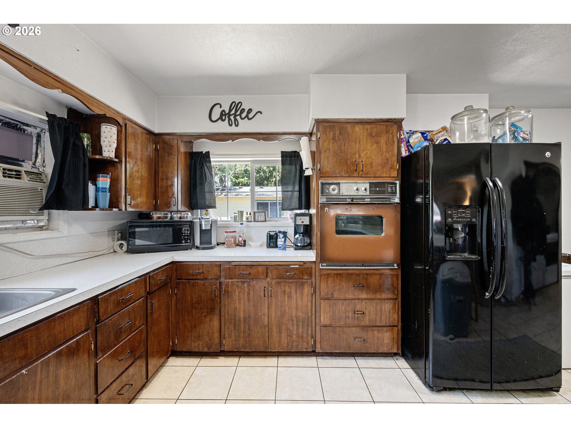 402 D Street Lowell, OR 97452 - Photo 14 of 32 Kitchen
