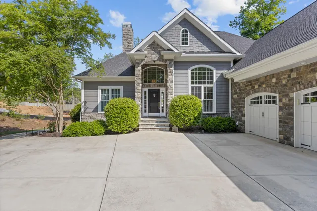 $1,150,000 | 217 Commonwealth Drive, Ninety Six, SC 29666