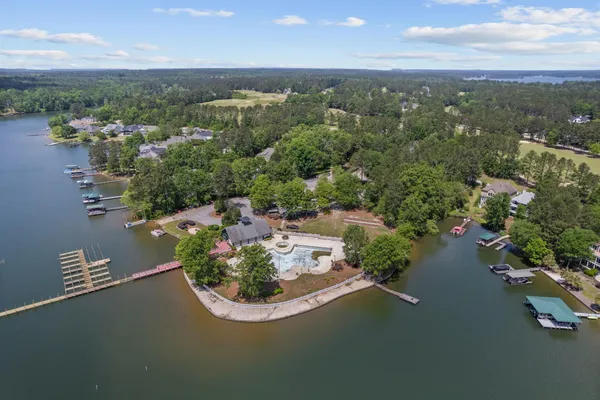 $1,095,000 | 217 Commonwealth Drive, Ninety Six, SC 29666