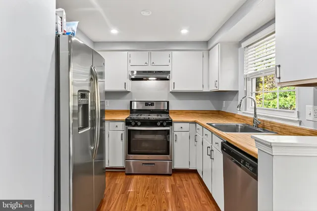 $503,000 | 14578 Olde Kent Road, Centreville, VA 20120