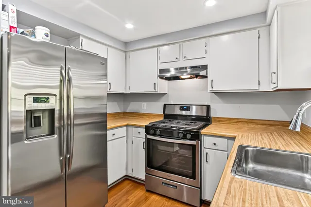 $503,000 | 14578 Olde Kent Road, Centreville, VA 20120