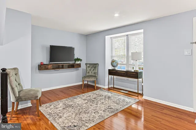 $503,000 | 14578 Olde Kent Road, Centreville, VA 20120