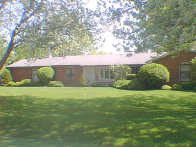 8527 Covington Road Fort Wayne, IN 46804 - Photo 1 of 12