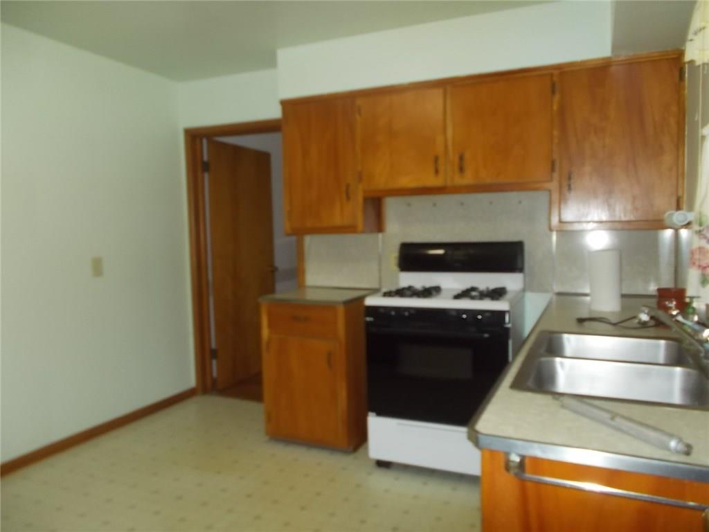 4944 Brehob Road Indianapolis, IN 46217 - Photo 4 of 13 Gallery Image 4