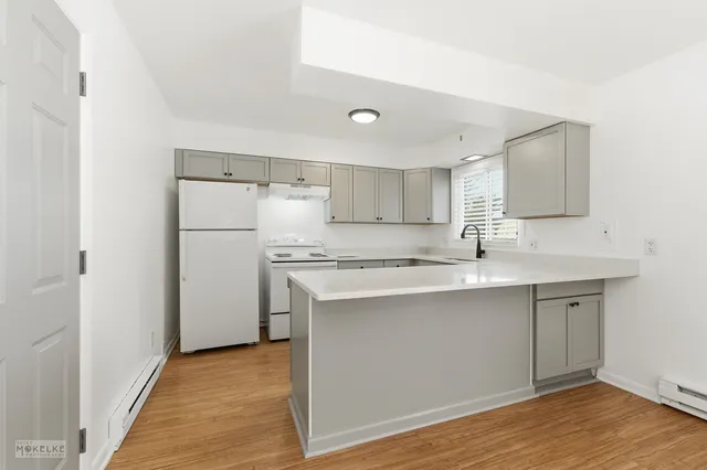 $1,900 | 105 West Somonauk Street, Yorkville, IL 60560