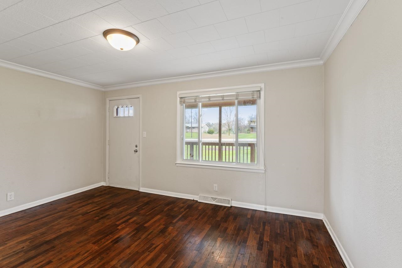 1141 West Cook Road Grand Blanc, MI 48439 - Photo 9 of 20