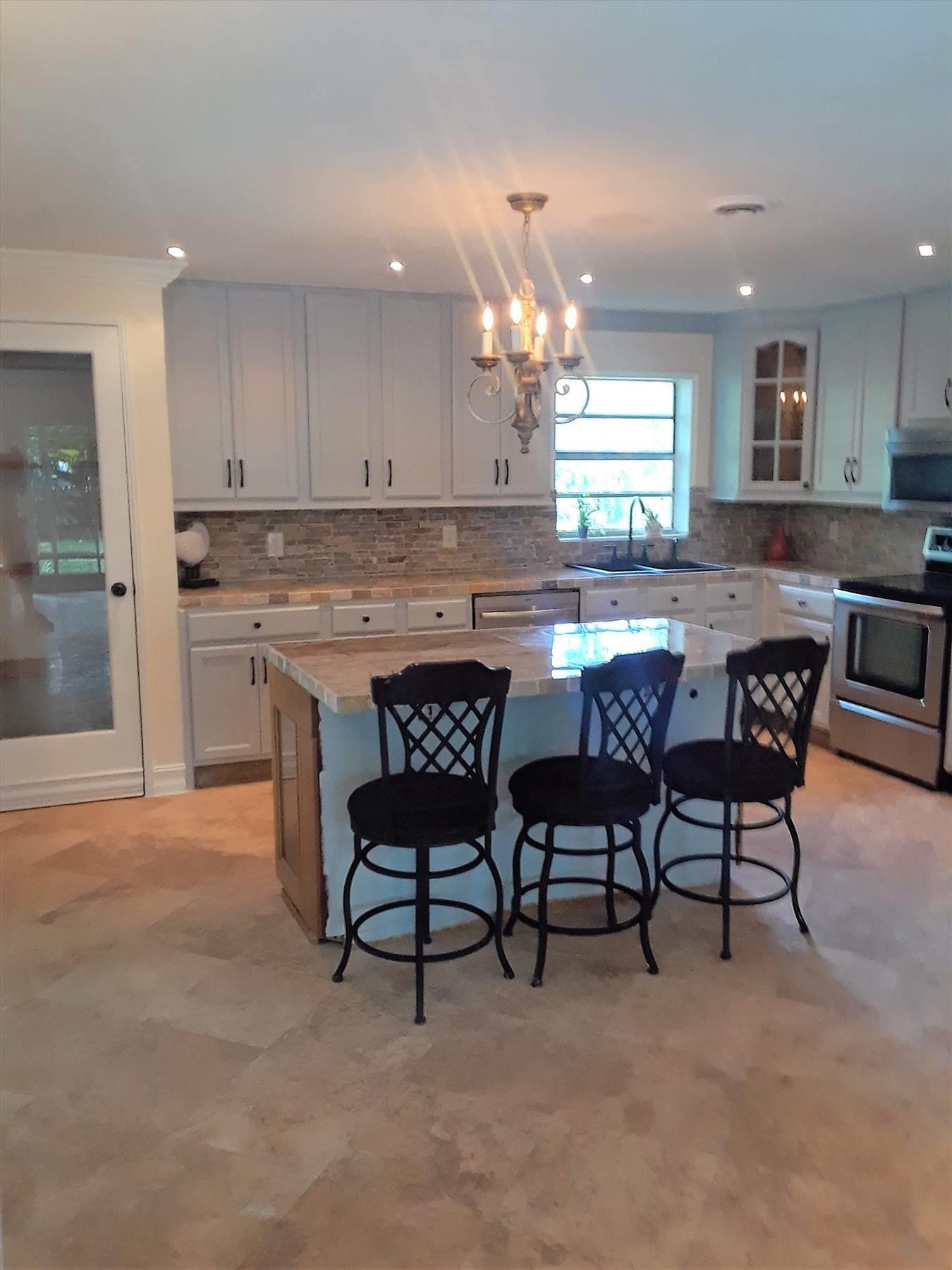2811 Lyons Road Coconut Creek, FL 33063 - Photo 11 of 36 12086232-11