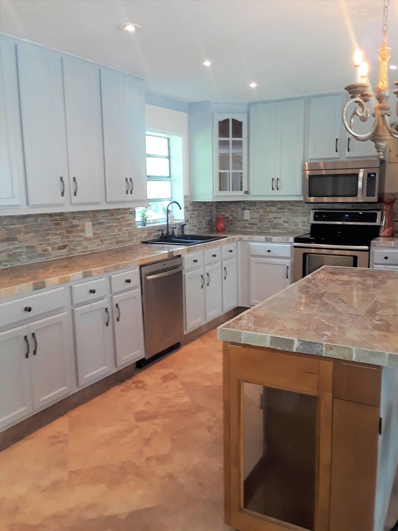 2811 Lyons Road Coconut Creek, FL 33063 - Photo 12 of 36 12086232-12