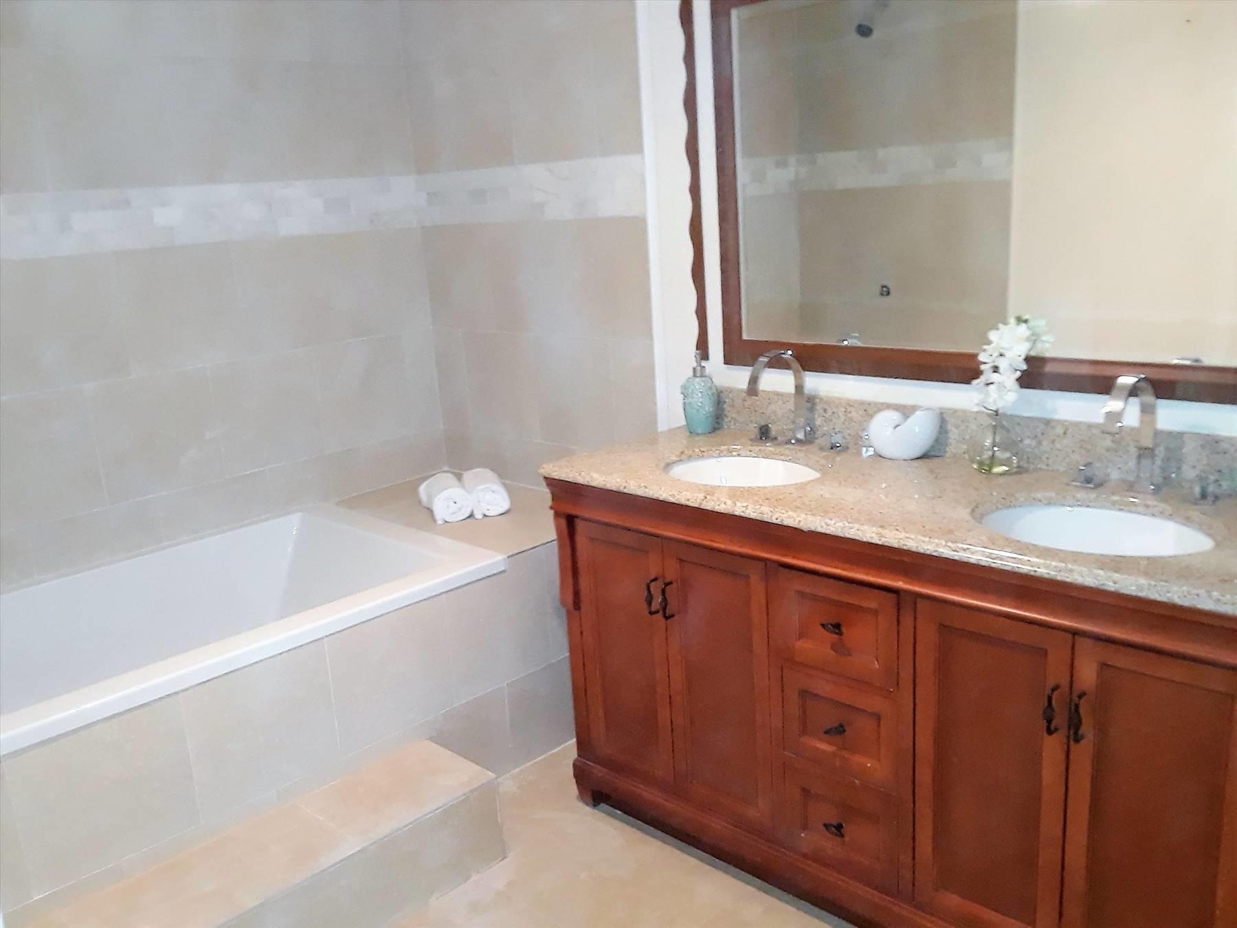 2811 Lyons Road Coconut Creek, FL 33063 - Photo 18 of 36 12086232-18