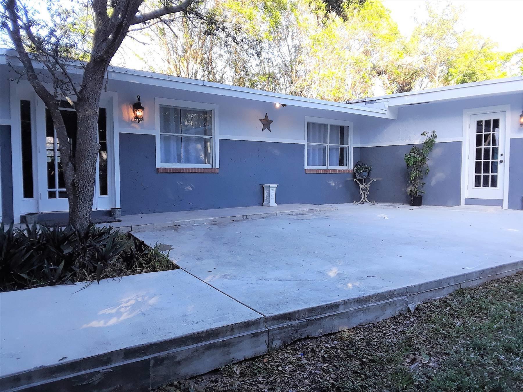 2811 Lyons Road Coconut Creek, FL 33063 - Photo 2 of 36 12086232-2