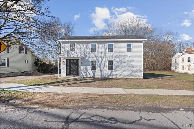 $2,000 | 53 Owasco Street, Auburn, NY 13021