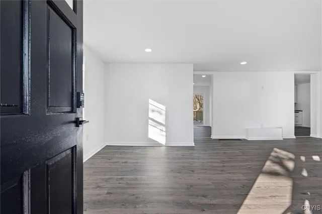 $2,000 | 53 Owasco Street, Auburn, NY 13021