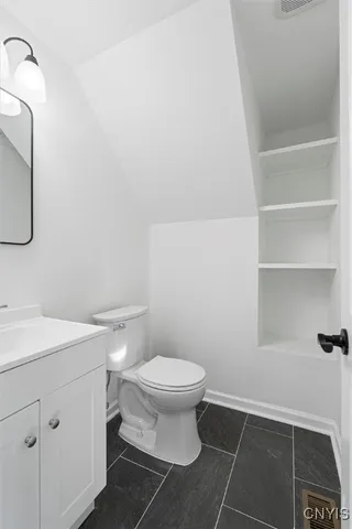 $2,000 | 53 Owasco Street, Auburn, NY 13021