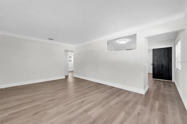 $2,300 | 5442 9th Avenue North, St. Petersburg, FL 33710