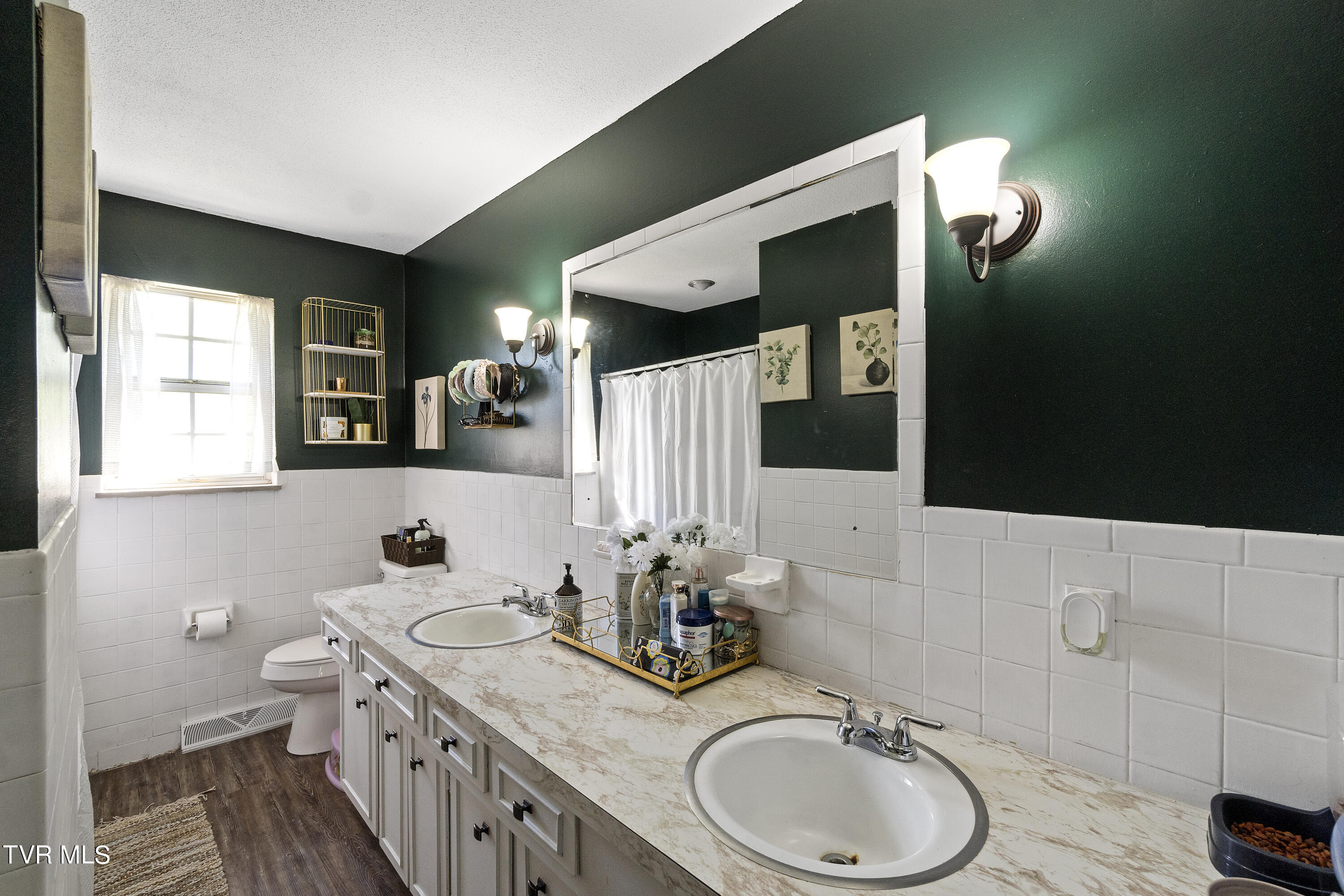 1202 Kevin Lane Greeneville, TN 37745 - Photo 14 of 35 DSC07995