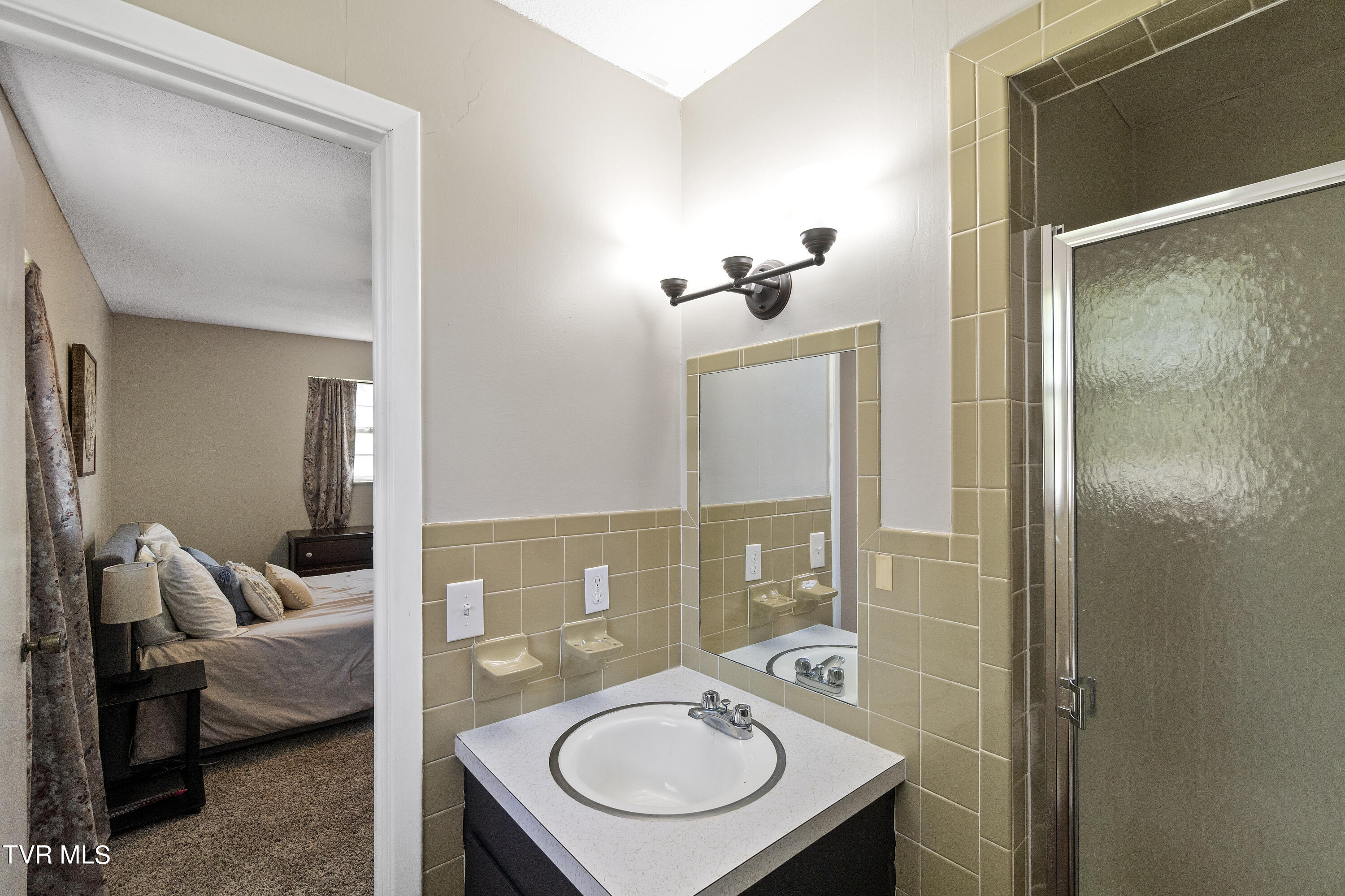 1202 Kevin Lane Greeneville, TN 37745 - Photo 20 of 35 DSC08028