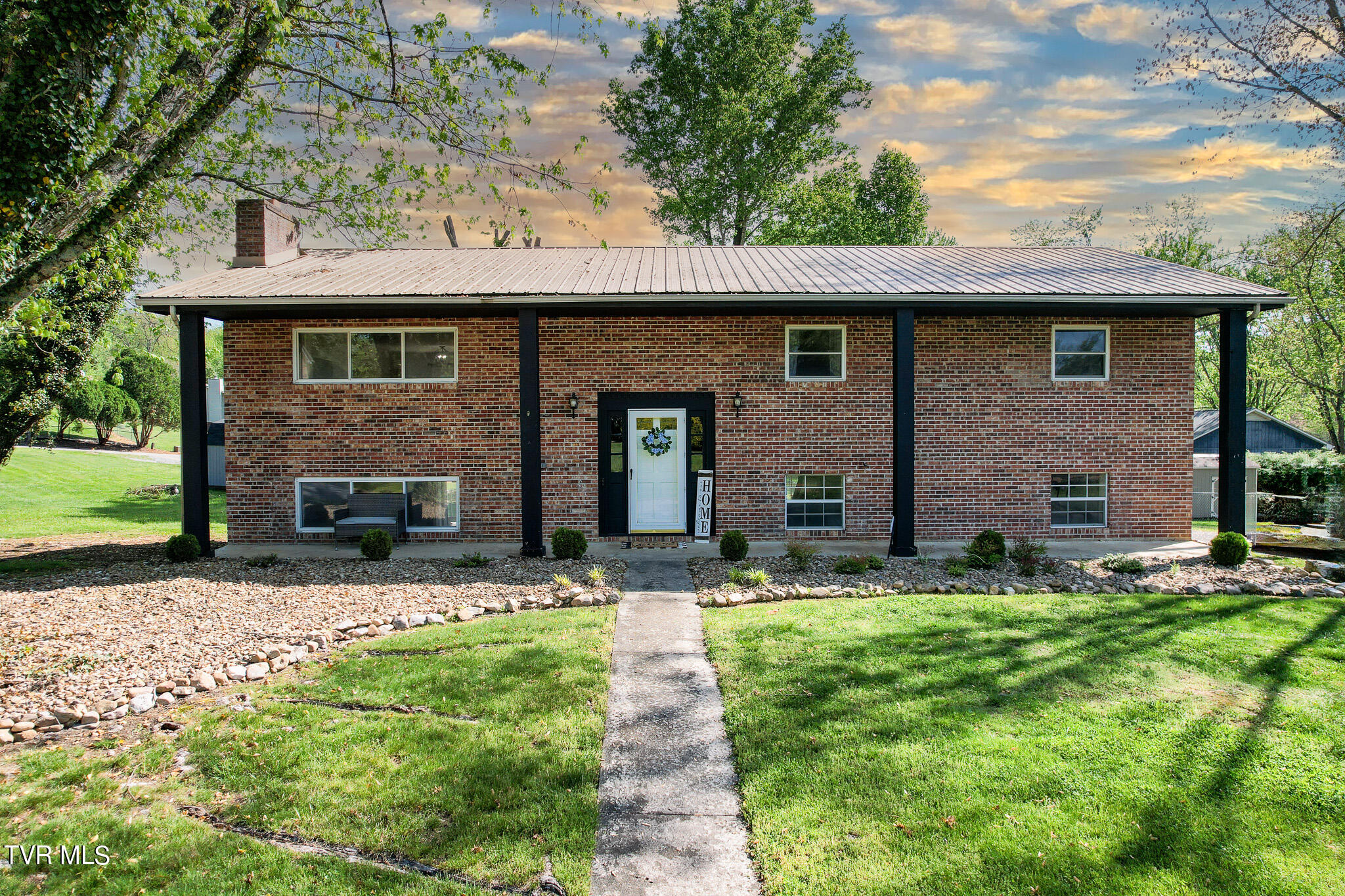 1202 Kevin Lane Greeneville, TN 37745 - Photo 2 of 35 1000004602