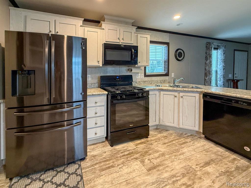 321 Prairie Circle Carleton, MI 48117 - Photo 5 of 20