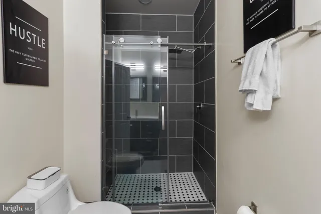 a bathroom with a toilet