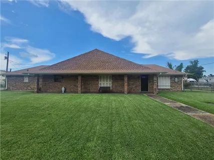 $229,000 | 811 East Hoover Street, Destrehan, LA 70047