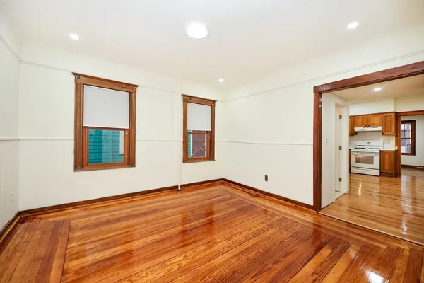 $5,200 | 84 Rogers Avenue, Unit 1, Somerville, MA 02144