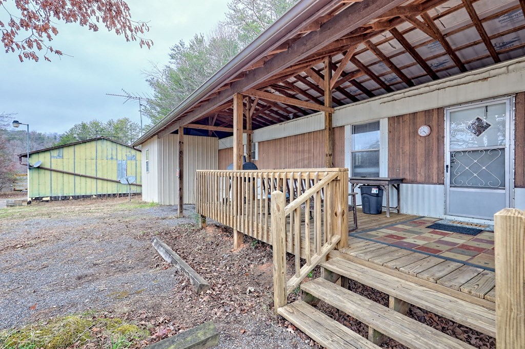 9 Wig King Road Murphy, NC 28906 - Photo 4 of 64