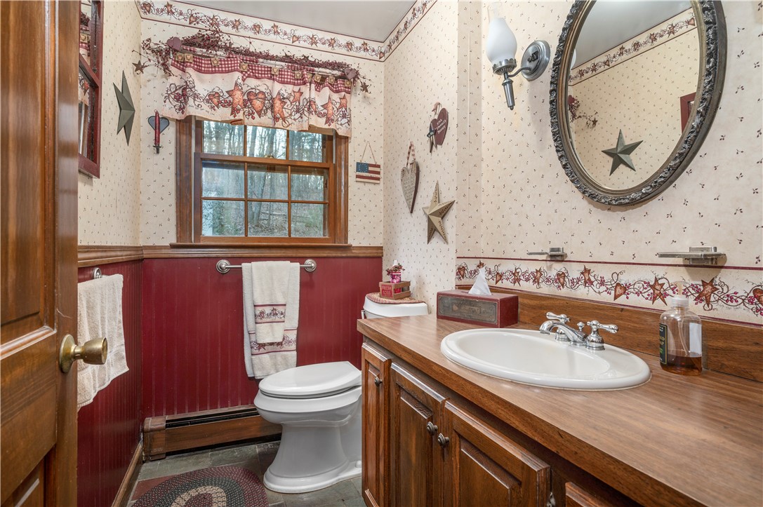 124 Benedict Road Burrillville, RI 02830 - Photo 19 of 37