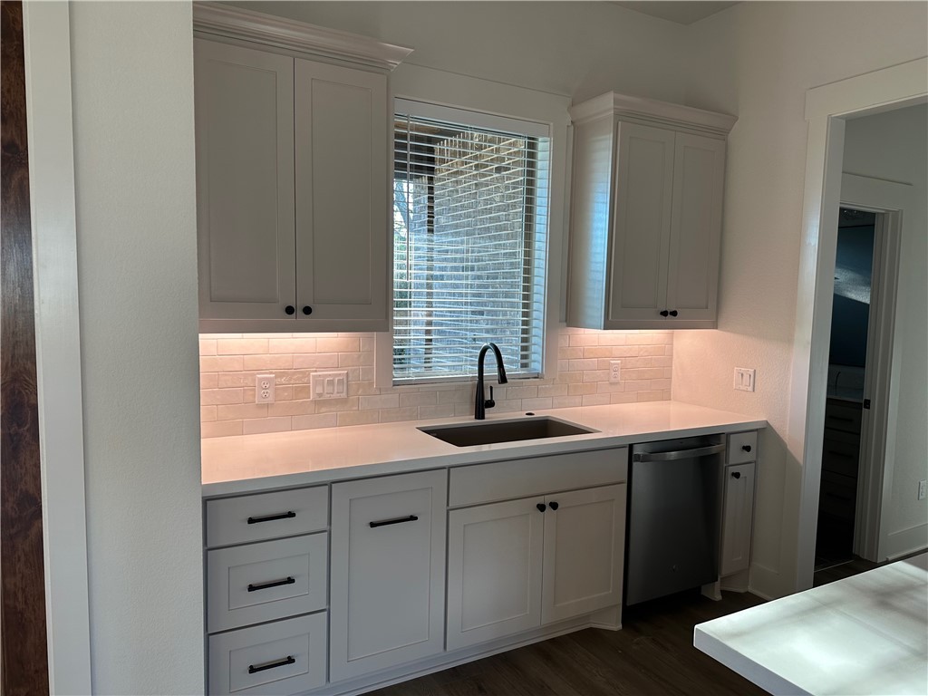 10474 Whiskey River Road Bryan, TX 77808 - Photo 6 of 37