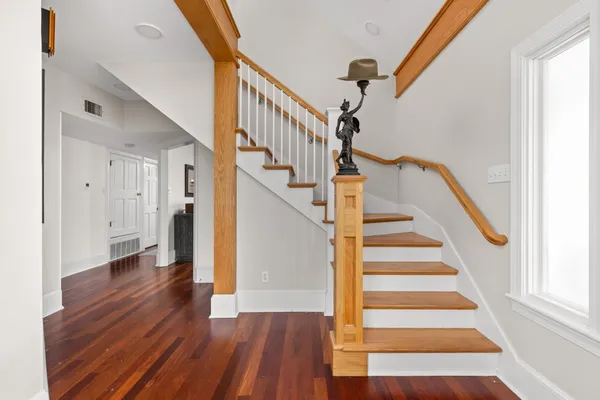 $1,200,000 | 811 East 46th Street, Austin, TX 78751