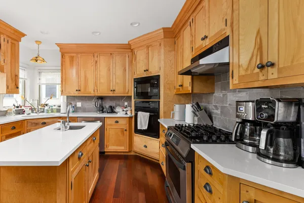 $1,200,000 | 811 East 46th Street, Austin, TX 78751