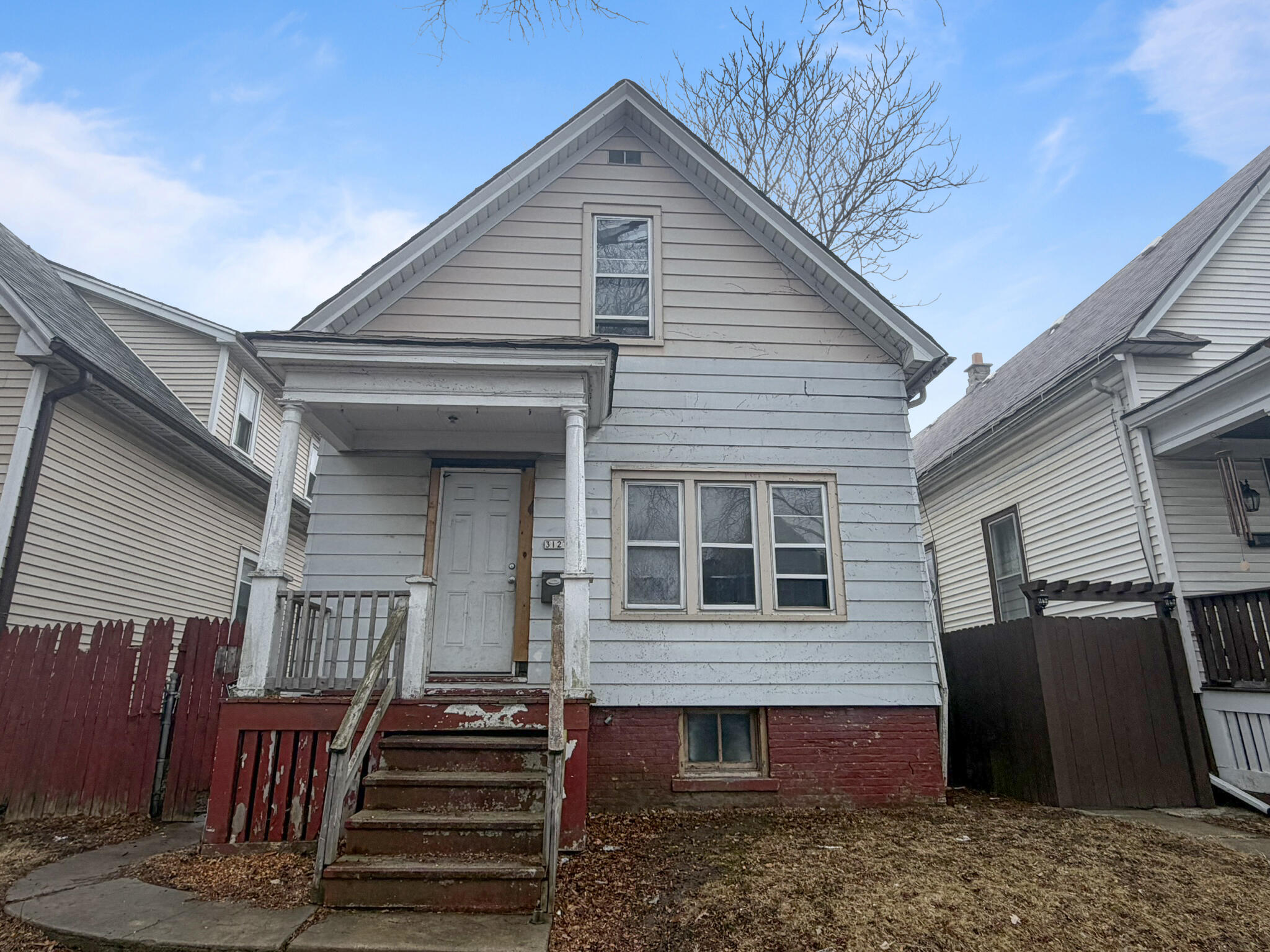 3127 North 37th Street Milwaukee, WI 53216 - Photo 1 of 18 IMG_9639