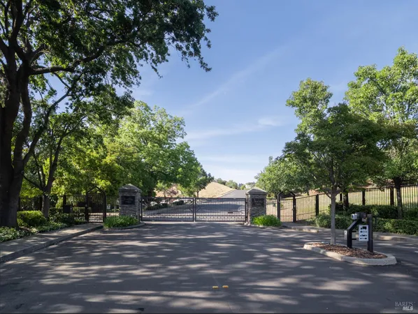 $175,000 | 2012 Pinecrest Court, Vacaville, CA 95688