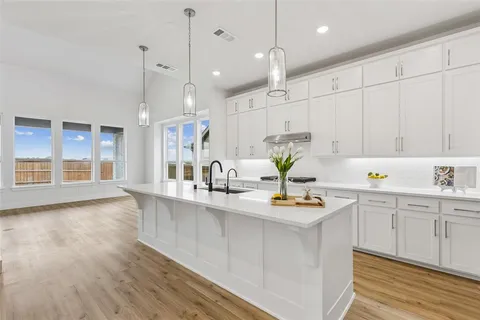 $639,900 | 1729 Boxwood Row Drive, Aubrey, TX 76227