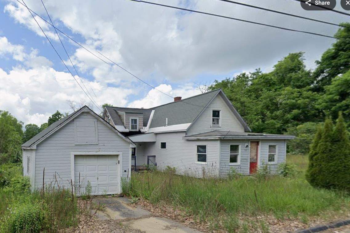 72 Chestnut Street Franklin, NH 03235 - Photo 1 of 3