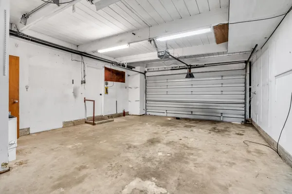 a view of a garage