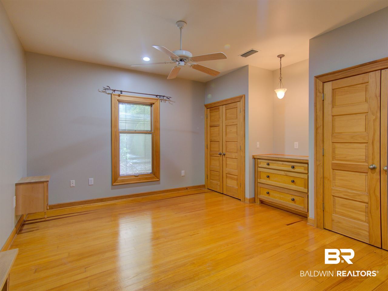 350 Grand Avenue Fairhope, AL 36532 - Photo 23 of 38 East Bedroom