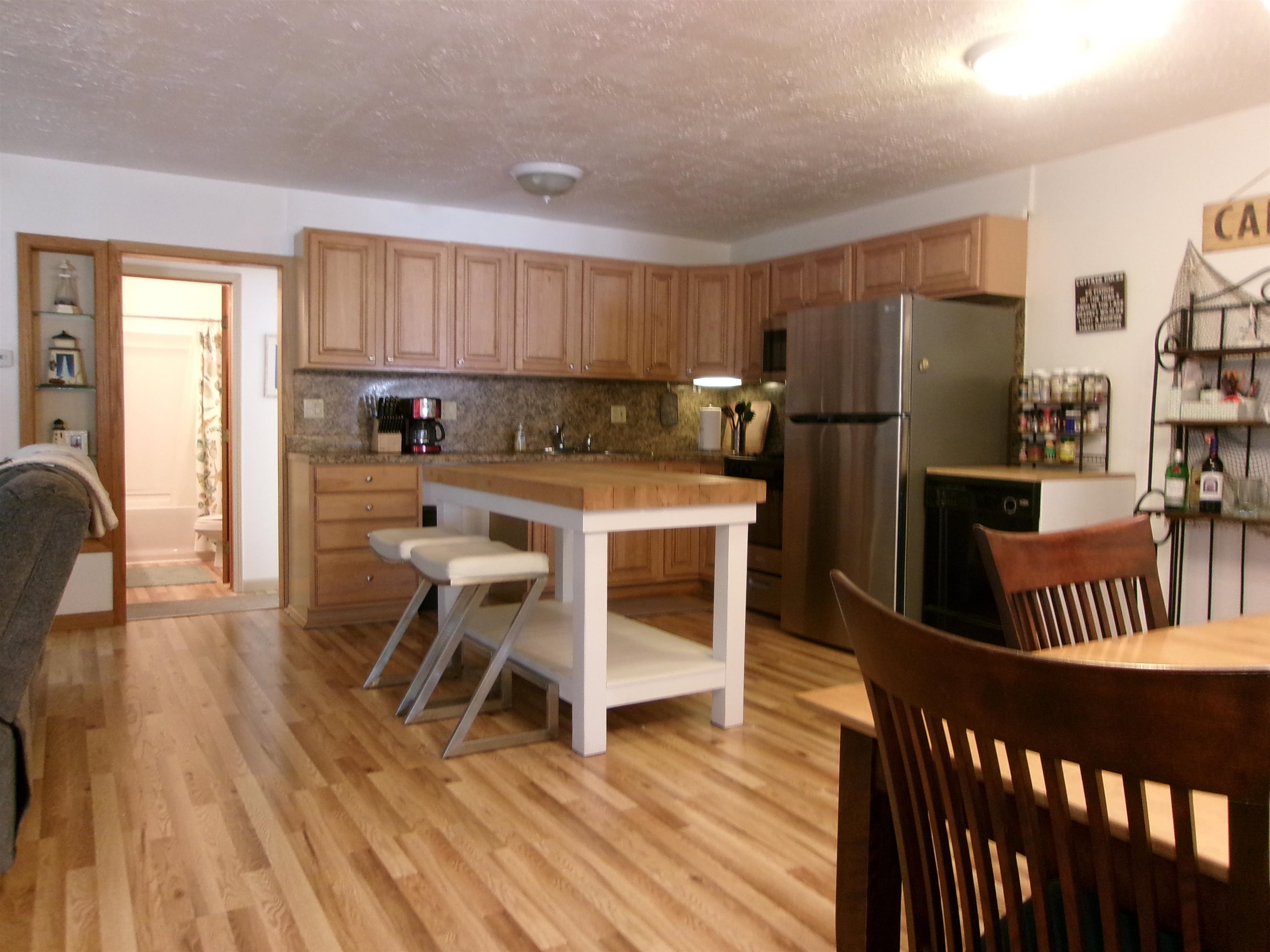 612 Pine Street Harrison, MI 48625 - Photo 4 of 57