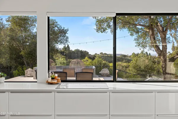 $2,994,000 | 911 Vivian Circle, Newbury Park, CA 91320