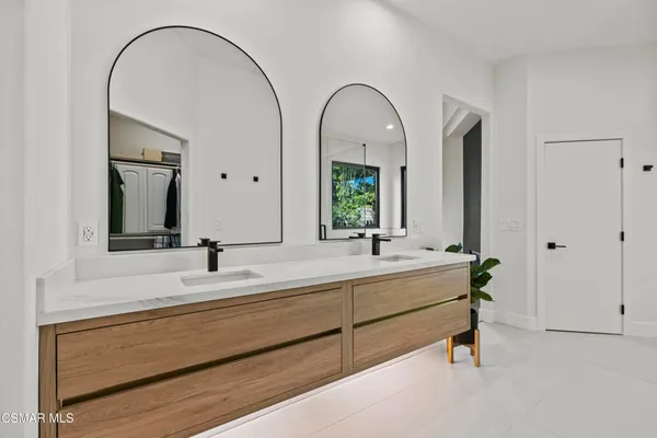 $2,994,000 | 911 Vivian Circle, Newbury Park, CA 91320